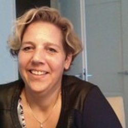 Esther Augustinus